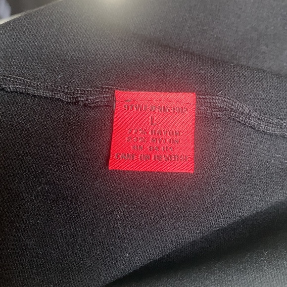 New womens sweater size Large - Picture 3 of 5